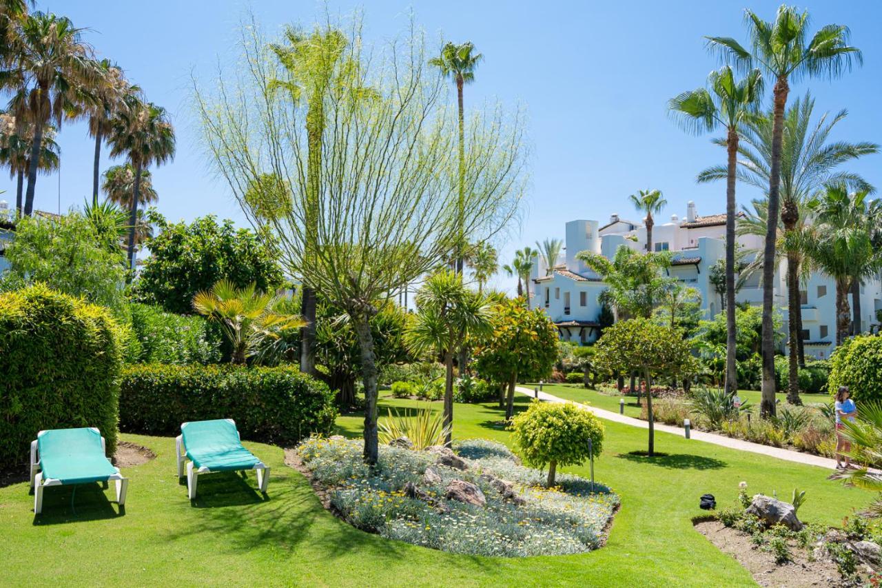 Costalita Beach Apartment 埃斯特波纳 外观 照片