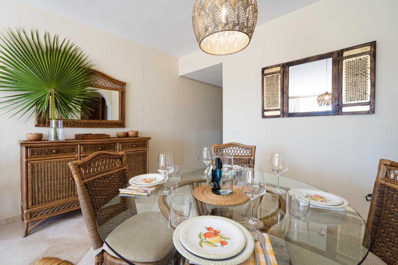 Costalita Beach Apartment 埃斯特波纳 外观 照片